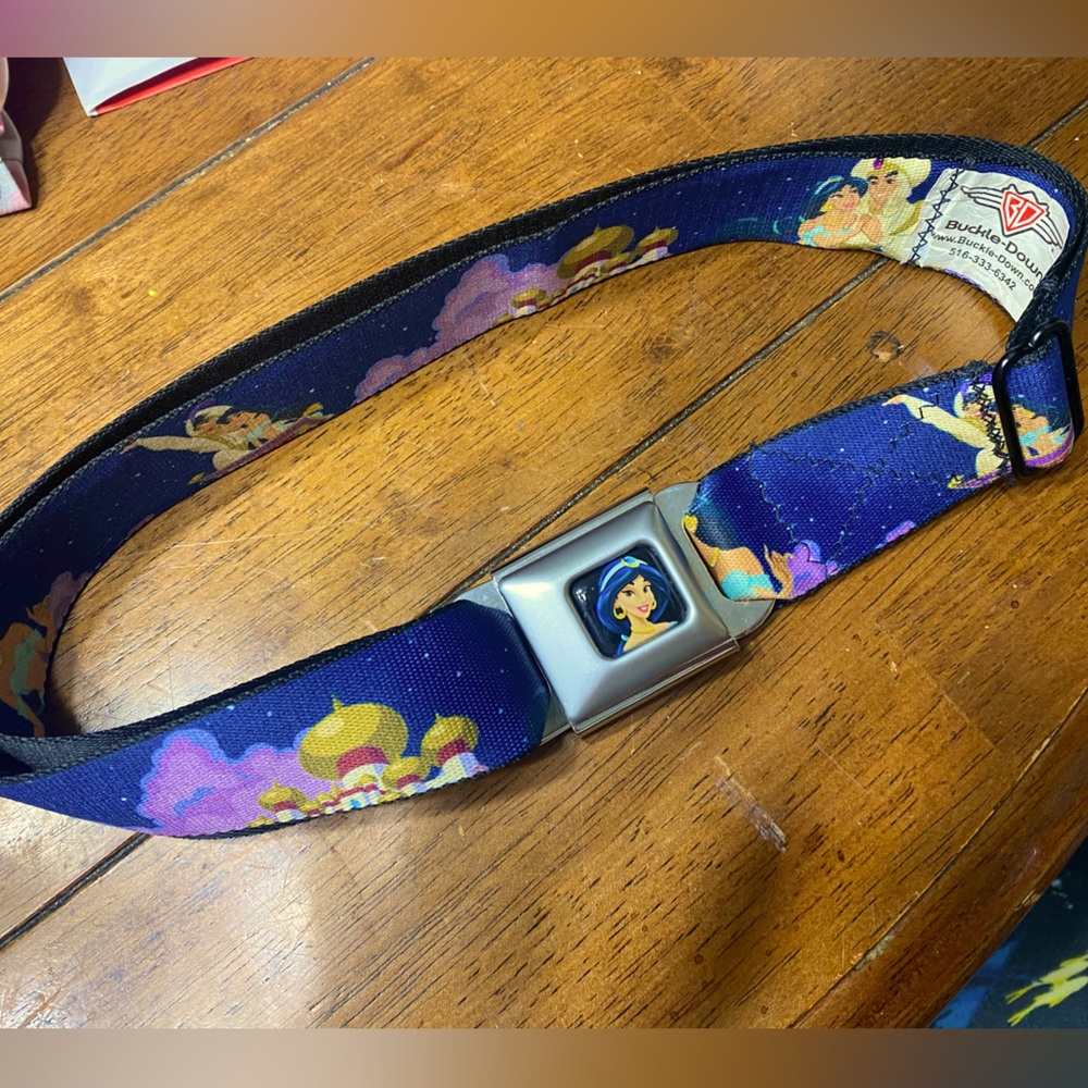 Disney Aladdin Buckle Belt.